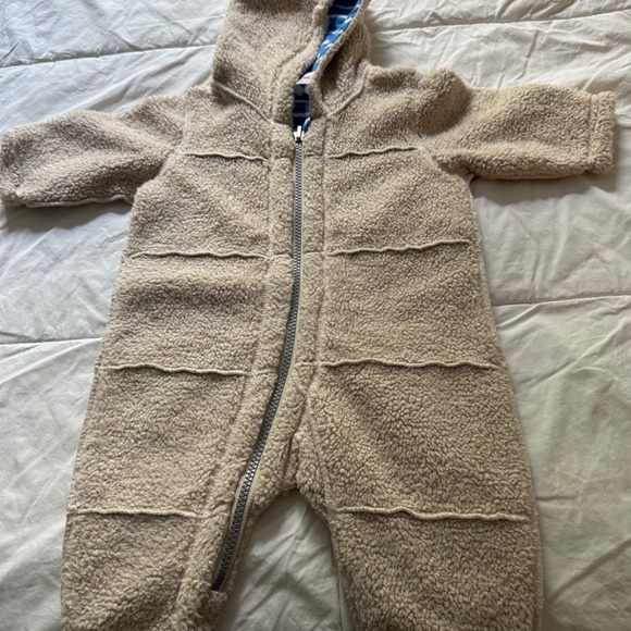 Hanna Andersson Soft Fleece Hooded Romper - Tan - Size 60 - Picture 3 of 5
